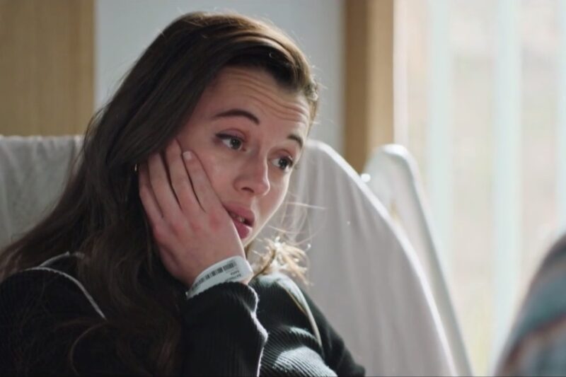 Sara frappée à la matraque : victime d’un coup monté ? – Demain nous appartient 23 janvier 2026 (épisode 2125 – résumé complet)